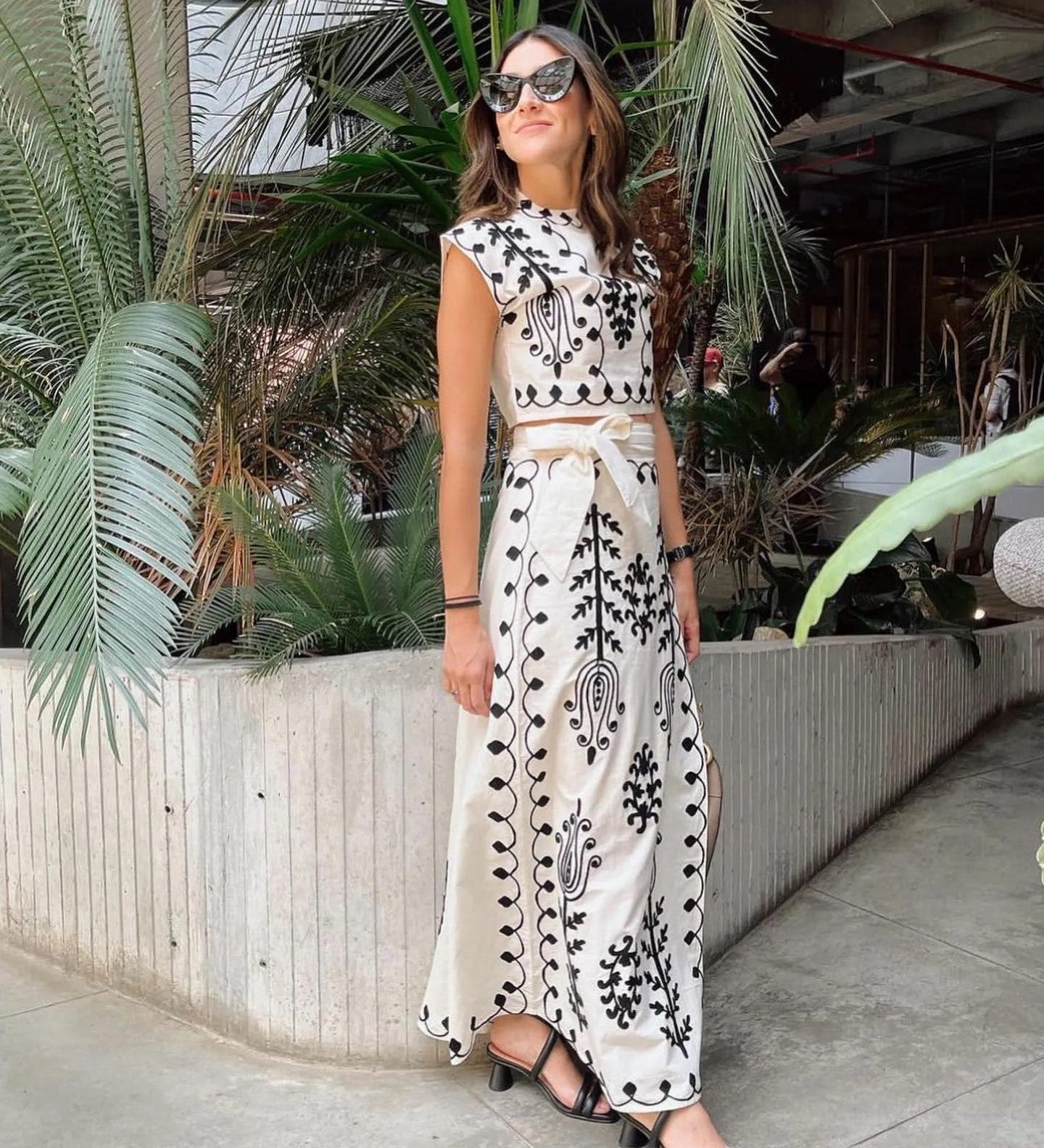 Camilla - Conjunto de blusa e saia estampada