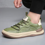 Sapatos de couro de sola alta