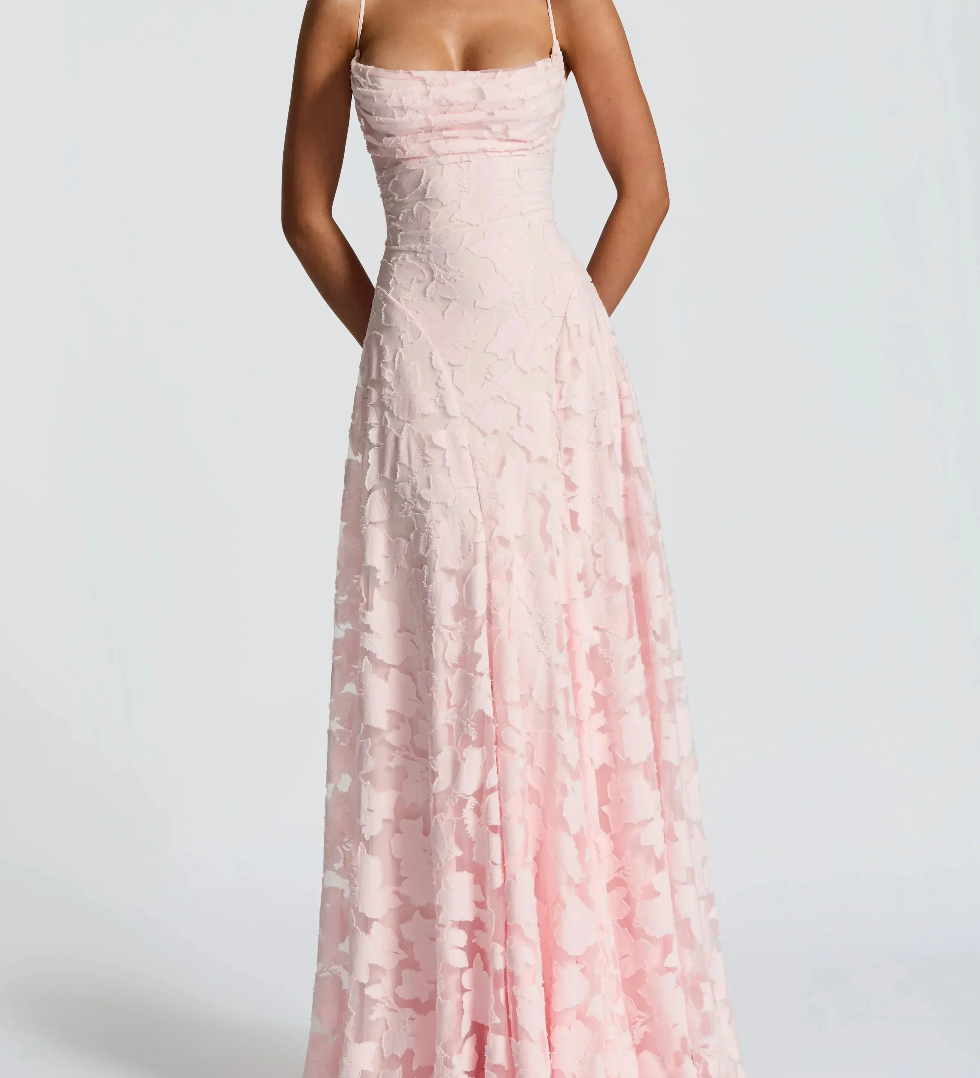 Rhoda™ – Elegância fluida no estilo maxi intemporal
