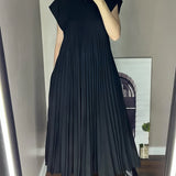 Vestido Simples Plissado Sem Mangas